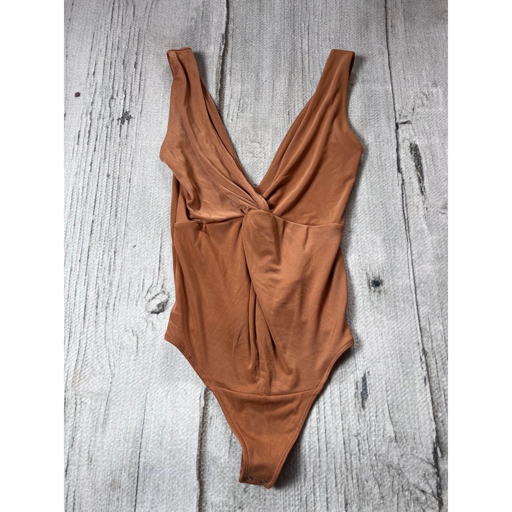 Abercrombie & Fitch Bodysuit Womens‎ S Rust Twist Front Deep V Minimalist Chic
